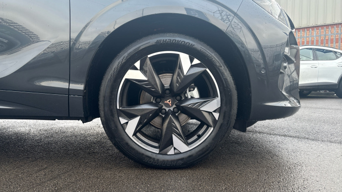 CUPRA Terramar 1.5 eTSI 150 V2 5dr DSG Petrol Hatchback - Image 5